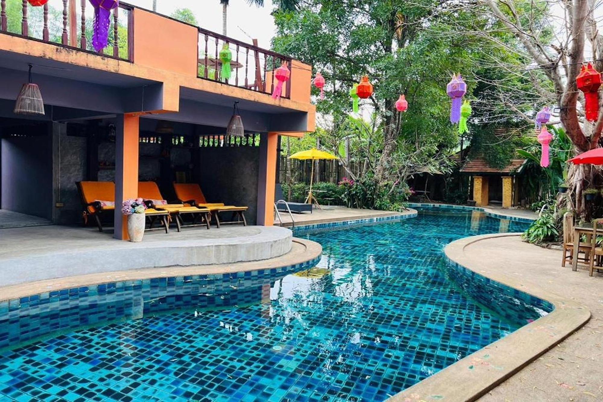 Amethyst Hotel Chiang Mai Exterior photo